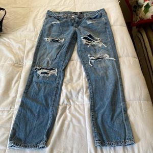 Flared jeans(loose around legs)
